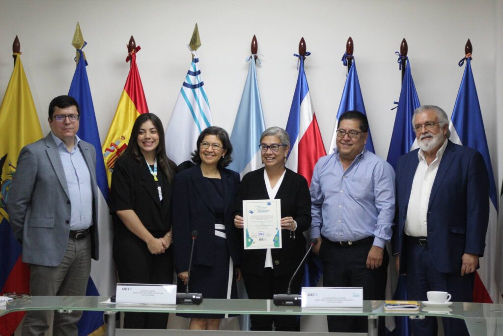 FUNDASAL recibe reconocimiento en la V Edición del Premio Iberoamericano de Educación en Derechos Humanos